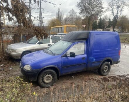 Синий Опель Комбо груз.-пасс., объемом двигателя 1.4 л и пробегом 200 тыс. км за 1400 $, фото 7 на Automoto.ua