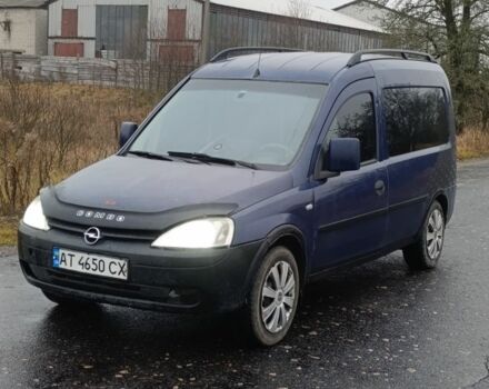 Синий Опель Комбо груз.-пасс., объемом двигателя 1.7 л и пробегом 335 тыс. км за 2200 $, фото 2 на Automoto.ua