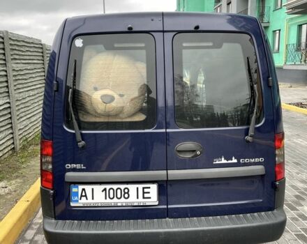 Синий Опель Комбо груз.-пасс., объемом двигателя 1.7 л и пробегом 275 тыс. км за 4000 $, фото 2 на Automoto.ua