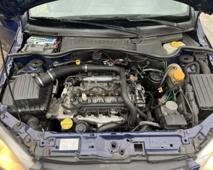 Синий Опель Комбо груз.-пасс., объемом двигателя 1.3 л и пробегом 300 тыс. км за 3750 $, фото 6 на Automoto.ua