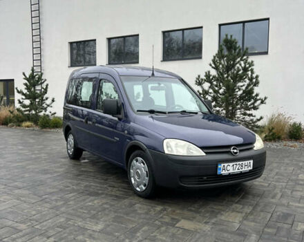Синий Опель Комбо груз.-пасс., объемом двигателя 1.6 л и пробегом 277 тыс. км за 2890 $, фото 2 на Automoto.ua