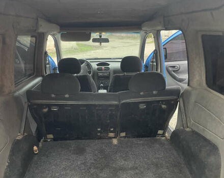 Синий Опель Комбо груз.-пасс., объемом двигателя 1.69 л и пробегом 417 тыс. км за 2700 $, фото 2 на Automoto.ua