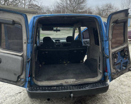 Синий Опель Комбо груз.-пасс., объемом двигателя 1.69 л и пробегом 417 тыс. км за 2700 $, фото 3 на Automoto.ua