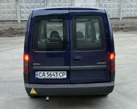 Синій Опель Комбо вант.-пас., об'ємом двигуна 1.6 л та пробігом 350 тис. км за 2800 $, фото 4 на Automoto.ua