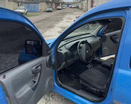 Синий Опель Комбо груз.-пасс., объемом двигателя 1.69 л и пробегом 417 тыс. км за 2700 $, фото 6 на Automoto.ua