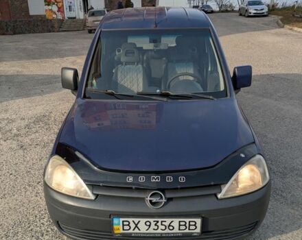 Синий Опель Комбо груз.-пасс., объемом двигателя 1.6 л и пробегом 390 тыс. км за 3200 $, фото 1 на Automoto.ua