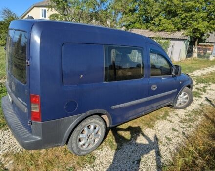 Синий Опель Комбо груз.-пасс., объемом двигателя 1.2 л и пробегом 259 тыс. км за 2899 $, фото 4 на Automoto.ua