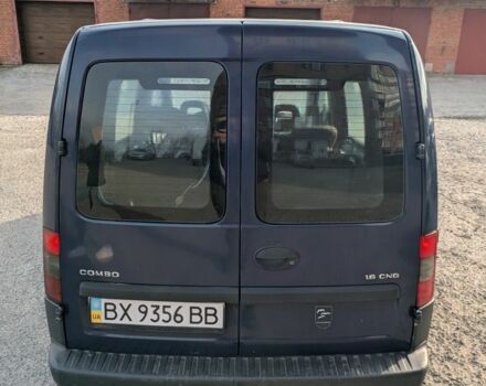 Синий Опель Комбо груз.-пасс., объемом двигателя 1.6 л и пробегом 390 тыс. км за 3200 $, фото 4 на Automoto.ua