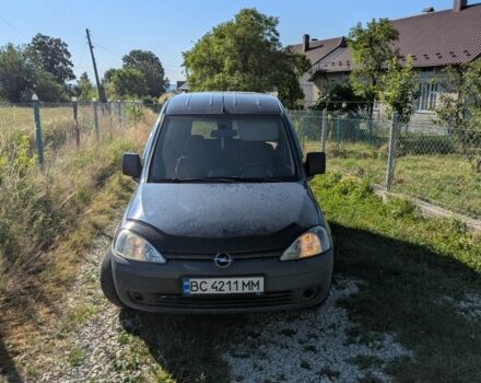 Синий Опель Комбо груз.-пасс., объемом двигателя 1.2 л и пробегом 259 тыс. км за 2899 $, фото 1 на Automoto.ua