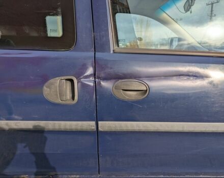 Синий Опель Комбо груз.-пасс., объемом двигателя 1.6 л и пробегом 390 тыс. км за 3200 $, фото 13 на Automoto.ua