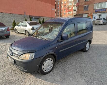 Синий Опель Комбо груз.-пасс., объемом двигателя 1.6 л и пробегом 390 тыс. км за 3200 $, фото 2 на Automoto.ua