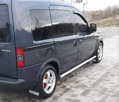 Синий Опель Комбо груз.-пасс., объемом двигателя 0 л и пробегом 233 тыс. км за 1862 $, фото 2 на Automoto.ua