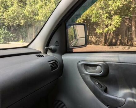 Опель Комбо груз.-пасс. 2006 в Калуше на Automoto.ua Синий Опель Комбо груз.-пасс., объемом двигателя 1.3 л и пробегом 358 тыс. км за 2899 $, фото 19 на Automoto.ua