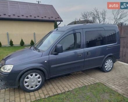Синій Опель Комбо вант.-пас., об'ємом двигуна 1.3 л та пробігом 260 тис. км за 4400 $, фото 6 на Automoto.ua