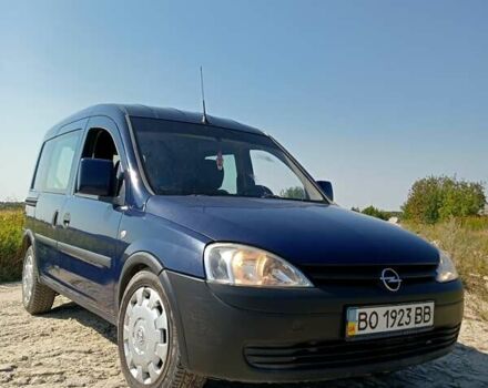Синий Опель Комбо груз.-пасс., объемом двигателя 1.7 л и пробегом 221 тыс. км за 4500 $, фото 4 на Automoto.ua
