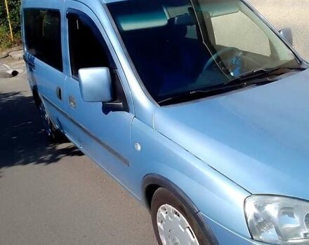 Синий Опель Комбо груз.-пасс., объемом двигателя 1.3 л и пробегом 236 тыс. км за 5000 $, фото 8 на Automoto.ua
