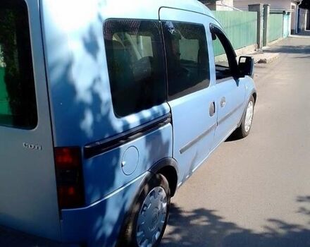 Синий Опель Комбо груз.-пасс., объемом двигателя 1.3 л и пробегом 236 тыс. км за 5000 $, фото 9 на Automoto.ua