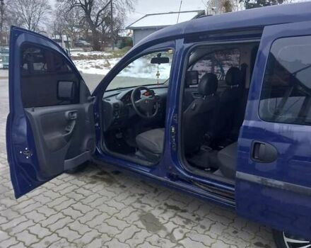 Синій Опель Комбо вант.-пас., об'ємом двигуна 1.25 л та пробігом 266 тис. км за 4750 $, фото 12 на Automoto.ua