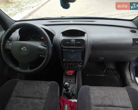 Синий Опель Комбо груз.-пасс., объемом двигателя 1.7 л и пробегом 190 тыс. км за 6000 $, фото 4 на Automoto.ua