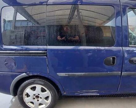 Синий Опель Комбо груз.-пасс., объемом двигателя 1.69 л и пробегом 374 тыс. км за 3000 $, фото 3 на Automoto.ua