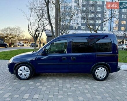Синій Опель Комбо вант.-пас., об'ємом двигуна 1.7 л та пробігом 329 тис. км за 4999 $, фото 4 на Automoto.ua