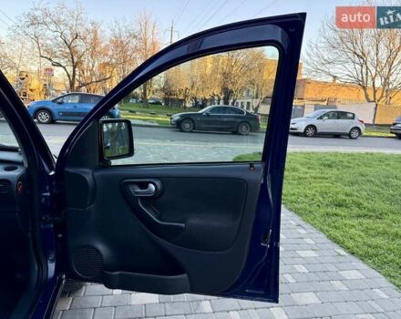 Синій Опель Комбо вант.-пас., об'ємом двигуна 1.7 л та пробігом 329 тис. км за 4999 $, фото 27 на Automoto.ua