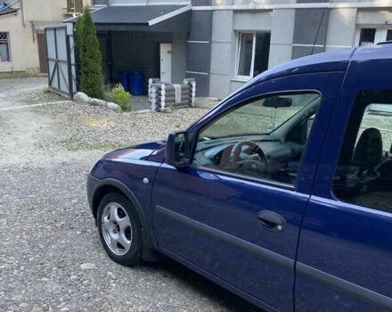 Синий Опель Комбо груз.-пасс., объемом двигателя 1.3 л и пробегом 295 тыс. км за 5100 $, фото 13 на Automoto.ua