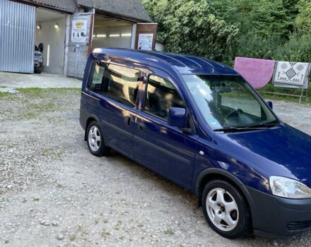 Синий Опель Комбо груз.-пасс., объемом двигателя 1.3 л и пробегом 295 тыс. км за 5100 $, фото 5 на Automoto.ua