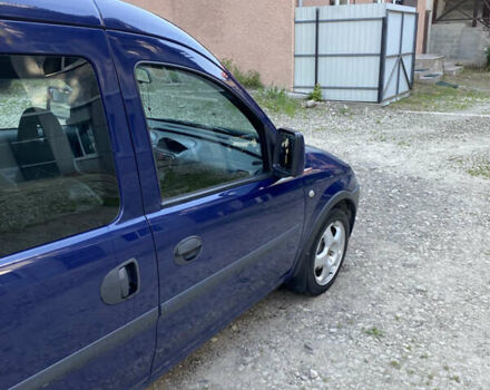 Синий Опель Комбо груз.-пасс., объемом двигателя 1.3 л и пробегом 295 тыс. км за 5100 $, фото 7 на Automoto.ua