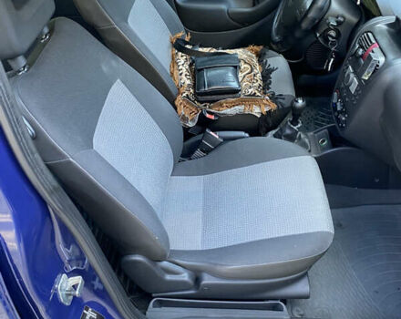 Синий Опель Комбо груз.-пасс., объемом двигателя 1.3 л и пробегом 295 тыс. км за 5100 $, фото 28 на Automoto.ua