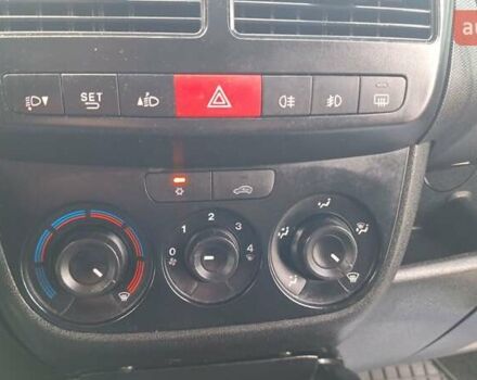 Синий Опель Комбо груз.-пасс., объемом двигателя 1.6 л и пробегом 192 тыс. км за 10850 $, фото 46 на Automoto.ua