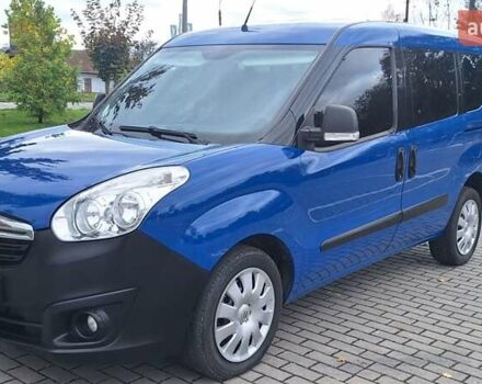Синий Опель Комбо груз.-пасс., объемом двигателя 1.6 л и пробегом 192 тыс. км за 10800 $, фото 4 на Automoto.ua