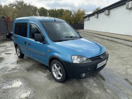 Опель Комбо груз.-пасс. 2002 в Малине на Automoto.ua Синий Опель Комбо груз.-пасс., объемом двигателя 1.7 л и пробегом 270 тыс. км за 3300 $, фото 1 на Automoto.ua