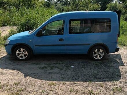 Синій Опель Комбо вант.-пас., об'ємом двигуна 1.7 л та пробігом 527 тис. км за 3200 $, фото 1 на Automoto.ua