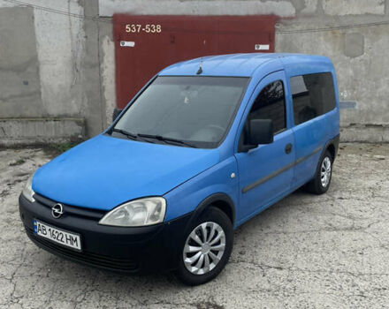 Синій Опель Комбо вант.-пас., об'ємом двигуна 1.69 л та пробігом 417 тис. км за 2700 $, фото 1 на Automoto.ua