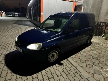 Синий Опель Комбо груз.-пасс., объемом двигателя 1.2 л и пробегом 300 тыс. км за 1400 $, фото 1 на Automoto.ua