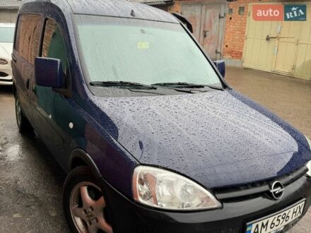 Синій Опель Комбо вант.-пас., об'ємом двигуна 1.6 л та пробігом 317 тис. км за 3200 $, фото 1 на Automoto.ua