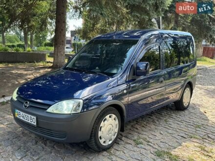 Синій Опель Комбо вант.-пас., об'ємом двигуна 1.7 л та пробігом 340 тис. км за 3950 $, фото 1 на Automoto.ua