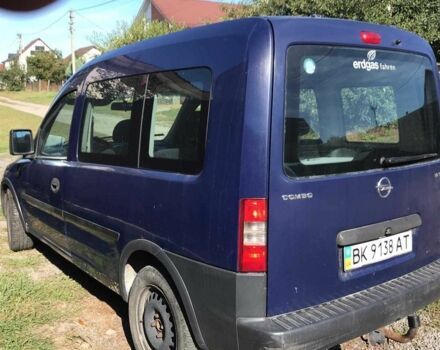 Синій Опель Комбо вант.-пас., об'ємом двигуна 1.6 л та пробігом 345 тис. км за 2450 $, фото 1 на Automoto.ua