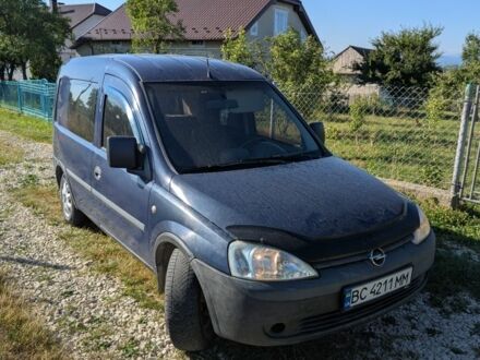 Синий Опель Комбо груз.-пасс., объемом двигателя 1.2 л и пробегом 259 тыс. км за 2899 $, фото 1 на Automoto.ua