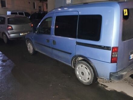 Синий Опель Комбо груз.-пасс., объемом двигателя 1.6 л и пробегом 294 тыс. км за 4200 $, фото 1 на Automoto.ua