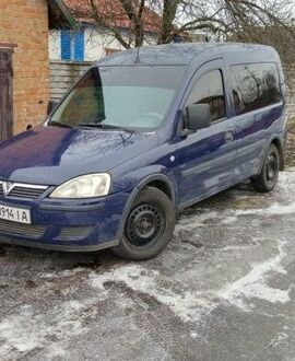 Синий Опель Комбо груз.-пасс., объемом двигателя 1.4 л и пробегом 290 тыс. км за 4250 $, фото 1 на Automoto.ua
