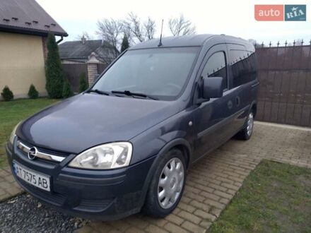 Синій Опель Комбо вант.-пас., об'ємом двигуна 1.3 л та пробігом 260 тис. км за 4400 $, фото 1 на Automoto.ua