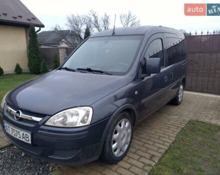 Синій Опель Комбо вант.-пас., об'ємом двигуна 1.3 л та пробігом 260 тис. км за 4400 $, фото 1 на Automoto.ua