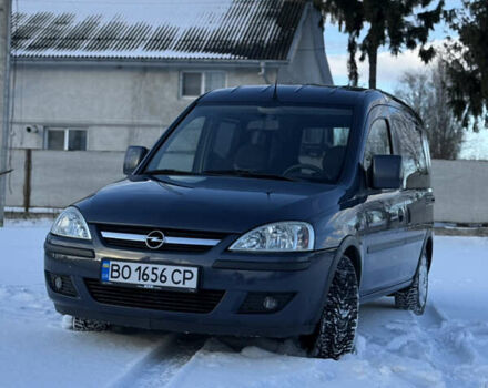 Синий Опель Комбо груз.-пасс., объемом двигателя 1.25 л и пробегом 273 тыс. км за 5200 $, фото 1 на Automoto.ua