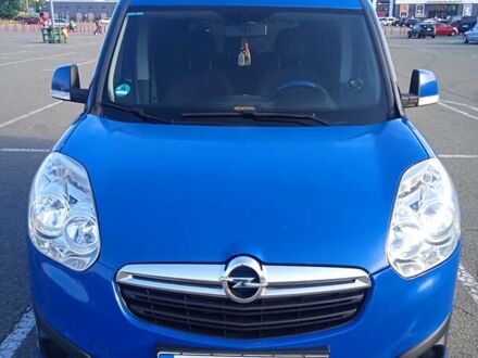 Синій Опель Комбо вант.-пас., об'ємом двигуна 1.6 л та пробігом 240 тис. км за 8300 $, фото 1 на Automoto.ua