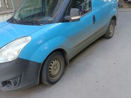 Синій Опель Комбо вант.-пас., об'ємом двигуна 1 л та пробігом 225 тис. км за 9000 $, фото 1 на Automoto.ua