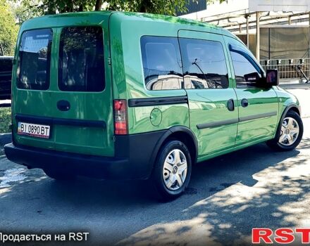 Зеленый Опель Комбо груз.-пасс., объемом двигателя 1.2 л и пробегом 255 тыс. км за 4500 $, фото 2 на Automoto.ua