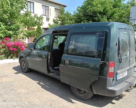 Зеленый Опель Комбо груз.-пасс., объемом двигателя 1.6 л и пробегом 368 тыс. км за 2600 $, фото 3 на Automoto.ua