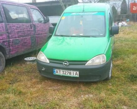 Зелений Опель Комбо вант.-пас., об'ємом двигуна 1.2 л та пробігом 325 тис. км за 1800 $, фото 1 на Automoto.ua